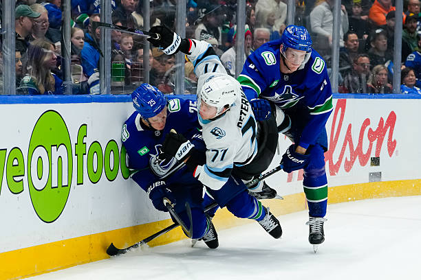 Red Wings vs. Canucks Time, TV & Live Stream – 12/8/2025