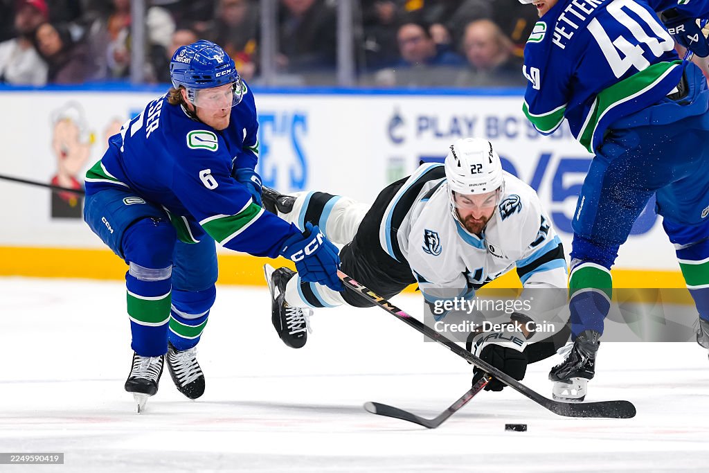Utah Mammoth v Vancouver Canucks