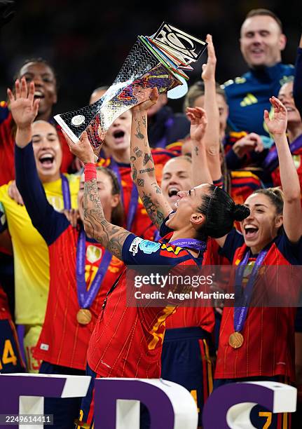 Jennifer Hermoso of Spain celebrates with the UEFA Women's Nations League trophy after her team's victory in the UEFA Women's Nations League 2025...