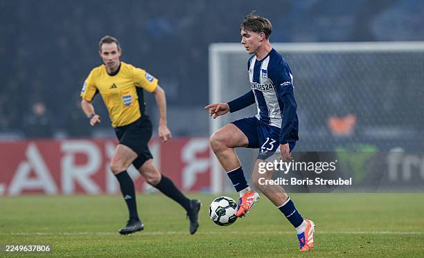 Kennet Eichhorn of Hertha BSC runs with the ball during the DFB Cup round of 16 match between Hertha BSC and 1. FC Kaiserslautern at Olympiastadion...