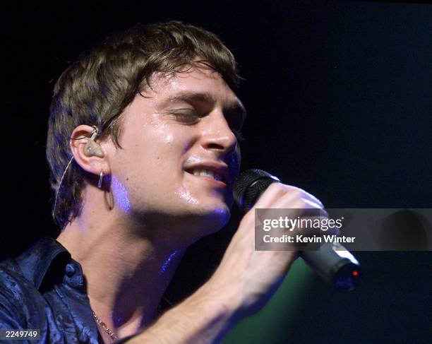 88 Matchbox 20 Lead Singer Stock Photos, High-Res Pictures, and Images