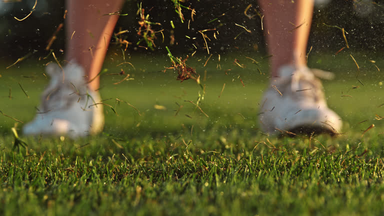 https://media.gettyimages.com/id/2250037983/video/grass-blades-scatter-as-golfer-executes-precise-chip-shot.jpg?b=1&s=640x640&k=20&c=OXYI1lppHX9cO5z8Gqy2xa8_BIOetfqMnQYMJFNfWP8=