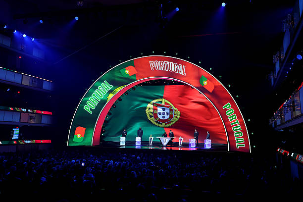 Draw assistant Tom Brady, Draw assistant Shaquille O’Neal, Co-Conductor Samantha Johnson, FIFA Legend Rio Ferdinand, Draw assistant Aaron Judge and...