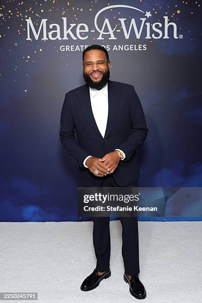 Anthony Anderson attends Make-A-Wish Greater Los Angeles's Wish Gala at Fairmont Century Plaza on December 05, 2025 in Los Angeles, California.