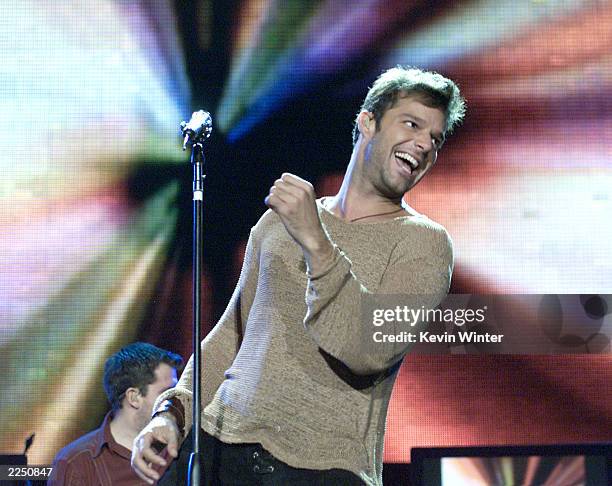 Ricky Martin performs live at KIIS-FM's 'Wango Tango' at Dodger Stadium in Los Angeles, Ca. 6/16/01. Photo by Kevin Winter/Getty Images.