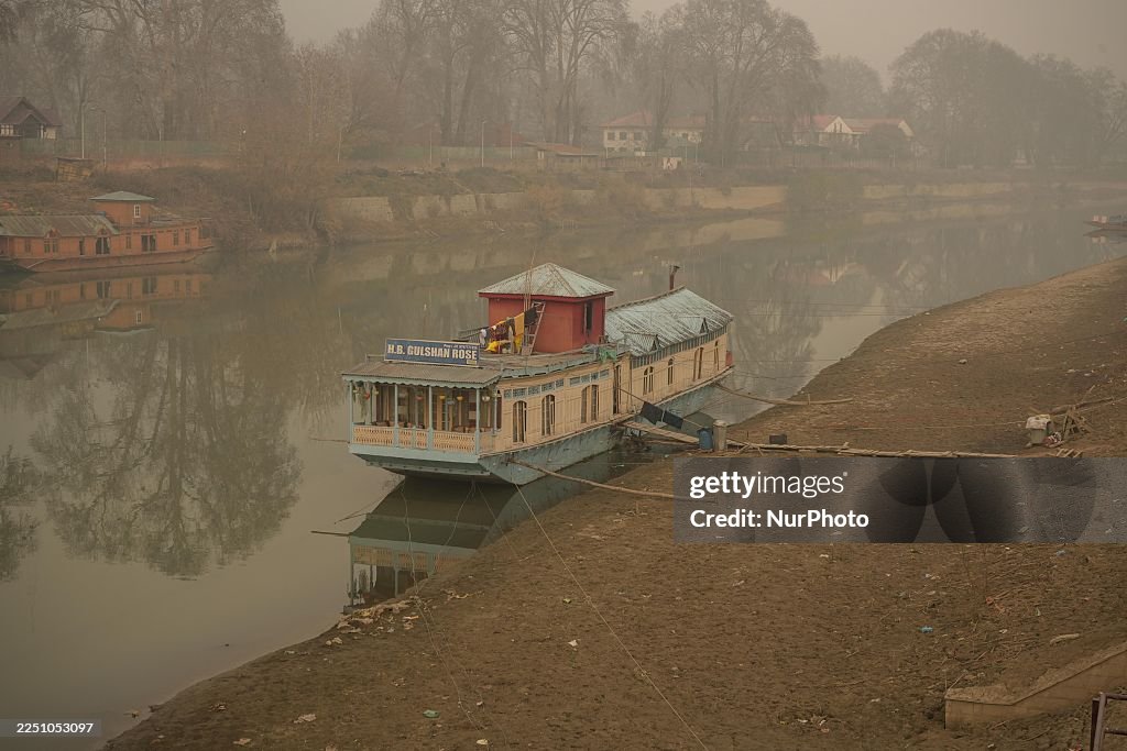 Prolonged Dry Spell Lowers Kashmir's Jhelum River To Its Lowest Level In Recent Years