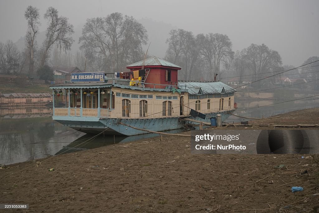 Prolonged Dry Spell Lowers Kashmir's Jhelum River To Its Lowest Level In Recent Years