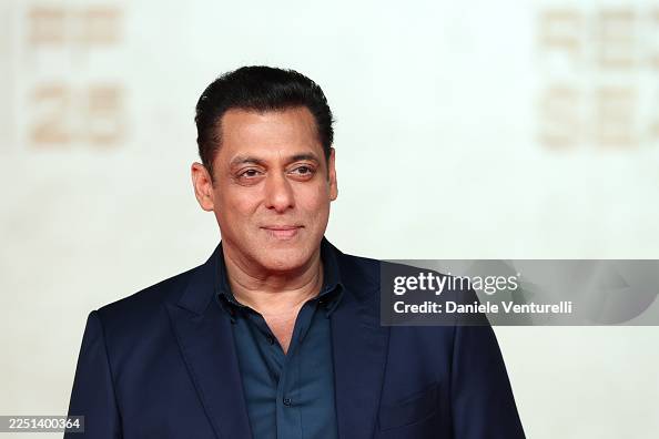 Red Rug Saudi Salman Khan attends the Closing Night red carpet at the Red Sea... News ...