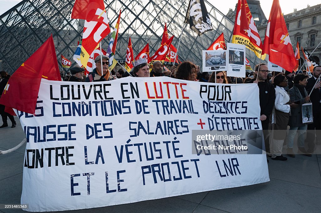 The Louvre Museum Closed On Monday Due To A Strike