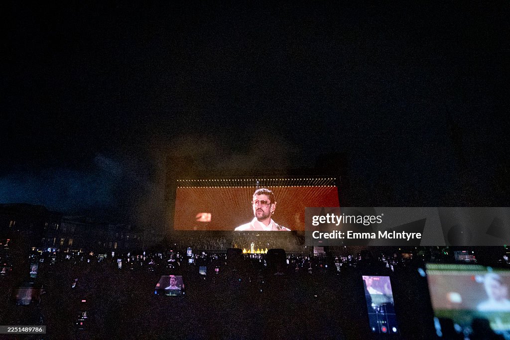 Debí Tirar Más Fotos World Tour - Mexico City