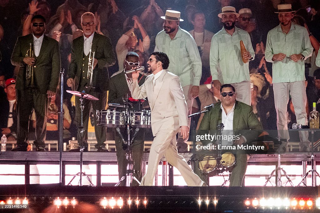 Debí Tirar Más Fotos World Tour - Mexico City