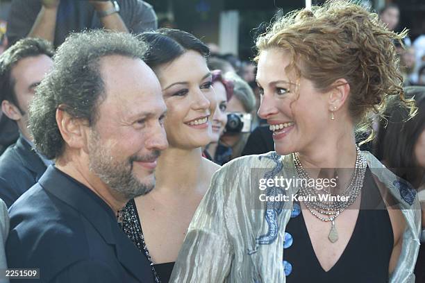 Billy Crystal, Catherine Zeta Jones and Julia Roberts at the premiere of 'America's Sweethearts' at the Village Theater in Los Angeles, Ca. 7/17/01....