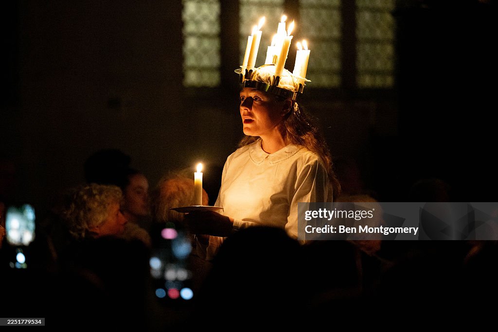 London Nordic Choir Celebrates Sankta Lucia With Christmas Concert Performance