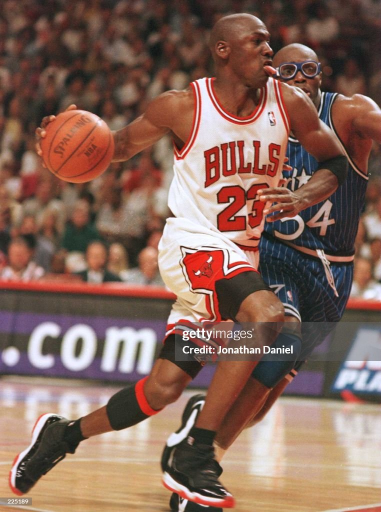 1201008P Magic v Bulls Jordan