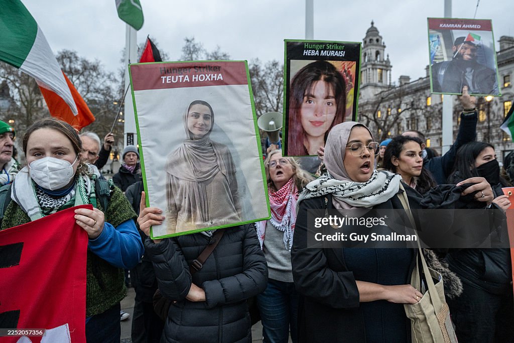 Demonstrators Greet Derry Delegation Arriving To Meet With Families Of Palestine Action Hunger Strikers