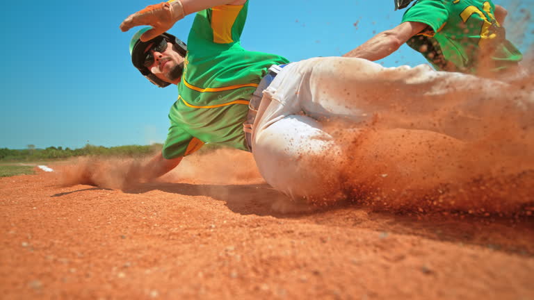 https://media.gettyimages.com/id/2252326006/video/thrilling-moment-as-baseball-catcher-tags-runner-at-home-plate.jpg?b=1&s=640x640&k=20&c=kZWsXoXTaWEyqftgT-kZJsBDNeRyONzjjeysEqMmoGc=