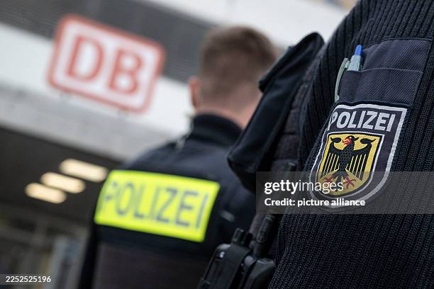 December 2025, Baden-Württemberg, Kehl: Federal police officers stand in front of Kehl station near the German-French border during a photo session...