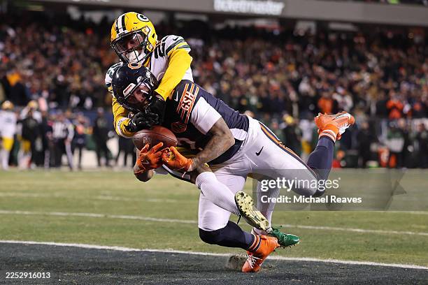 Moore of the Chicago Bears catches a touchdown pass against Keisean Nixon of the Green Bay Packers during overtime at Soldier Field on December 20,...
