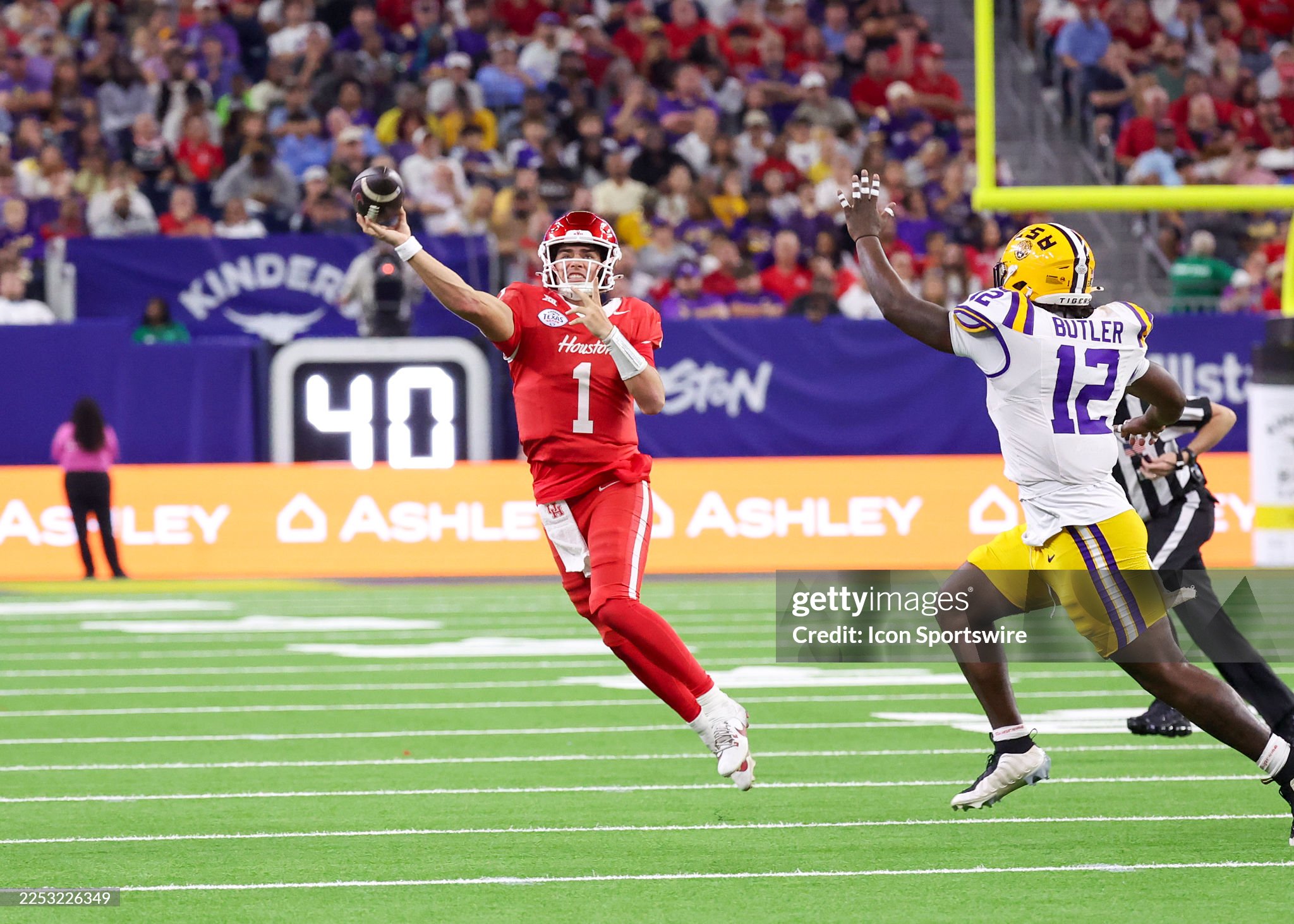 6 Under-the-Radar College Football Quarterbacks to Watch in 2026
