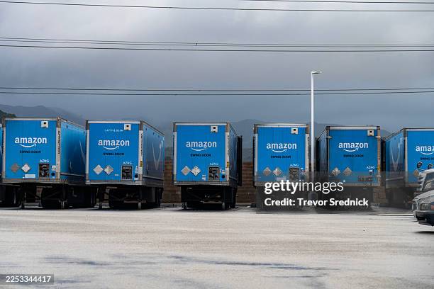 Amazon supply chain shocker sends FedEx, UPS, and other freight ...