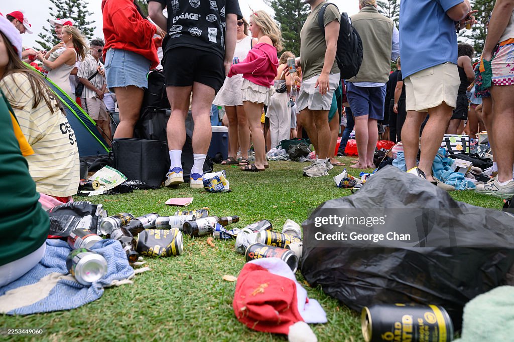 Australians Flock To Bondi Beach Over Christmas