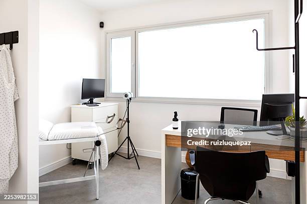 gynecological medical office without people - colposcopy stock pictures, royalty-free photos & images