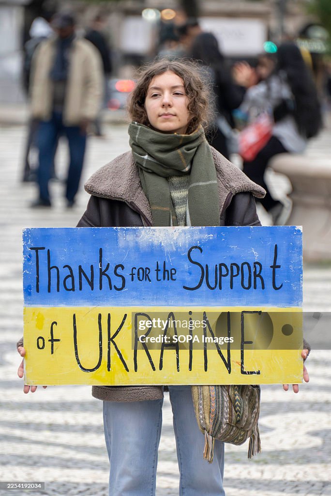 Protestet A protester seen holding a placard during a protest in support of ...