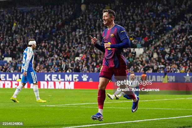 Robert Lewandowski of FC Barcelona celebrates scoring his team's second goal during the LaLiga EA Sports match between RCD Espanyol de Barcelona and...