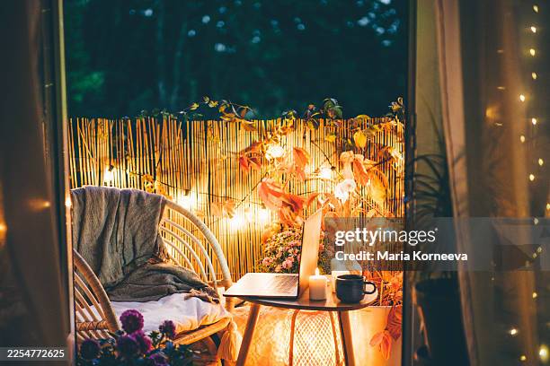 123 Bilder und Stockfotos zu Balkon Girlande