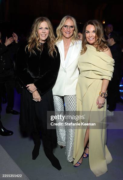 Dustee Roberts Rita Wilson, Mel Robbins and Dustee Jenkins, Chief Public Affairs ...