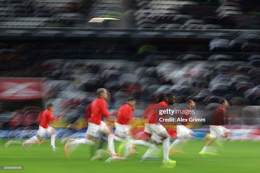 Sport-Club Freiburg v Hamburger SV - Bundesliga