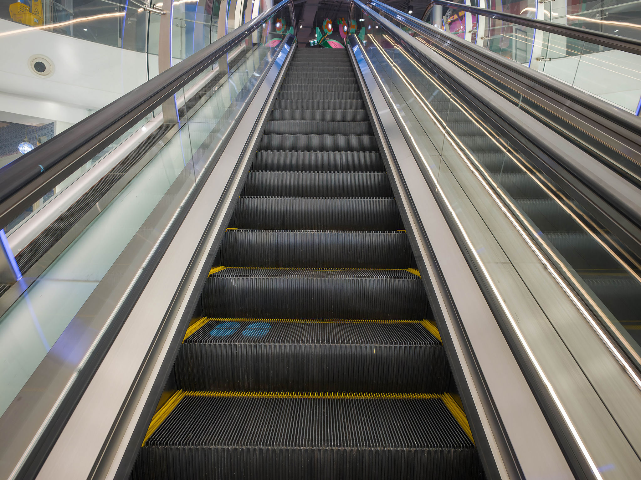 custom escalator design