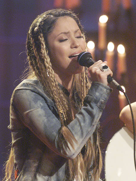 Shakira at "The Tonight Show with Jay Leno" at the NBC Studios in Burbank, Ca. Thursday, April 11, 2002. Photo by Kevin Winter/ImageDirect.