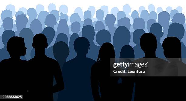 stockillustraties, clipart, cartoons en iconen met crowd silhouette - grote groep mensen