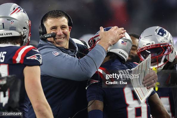 AFC Divisional Playoffs: Houston Texans v New England Patriots AFC Divisional Playoffs: Houston Texans v New England Patriots