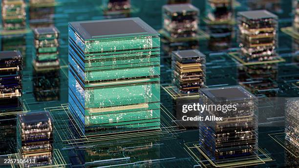 bloques de datos futuristas apilados como cubos de cristal en un entorno urbano abstracto y luminoso con partículas luminosas - computación sin servidor fotografías e imágenes de stock