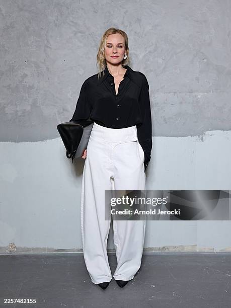 Diane Kruger attends the Ami Paris Menswear Fall/Winter 2026-2027 show as part of Paris Fashion Week on January 21, 2026 in Paris, France.