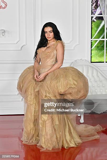 Charli xcx at the "Wuthering Heights" World Premiere held at the TCL Chinese Theatre on January 28, 2026 in Los Angeles, California.