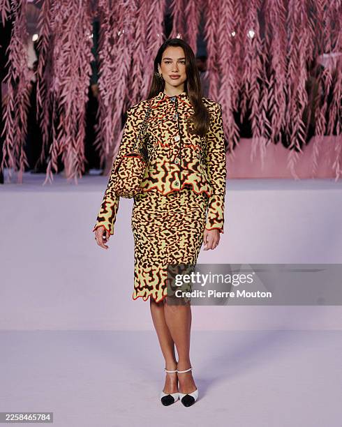 Dua Lipa attends the Chanel Haute Couture Week Spring/Summer 2026 show as part of Paris Fashion Week on January 27, 2026 in Paris, France.