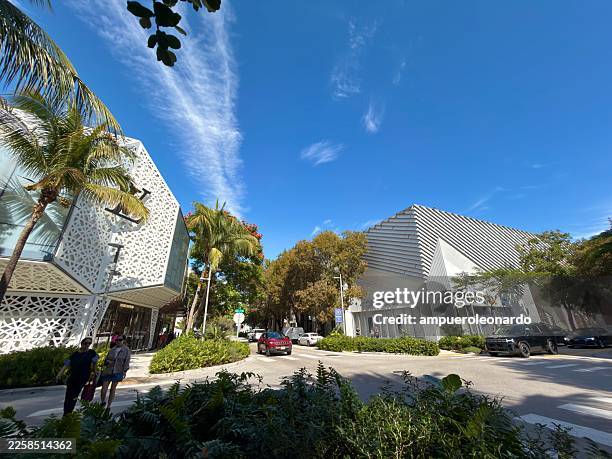 miami design district modern architecture and luxury shopping street - fashion district stock pictures, royalty-free photos & images