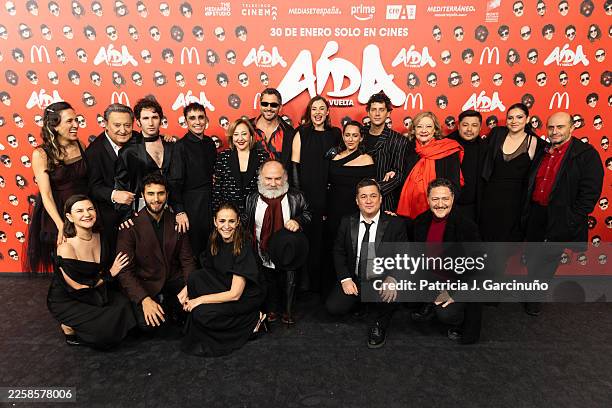 Mariano Peña, David Castillo, Fer Perez, Canco Rodriguez, Melani Olivares, Carmen Machi, Emilio Gavira, Paco Leon, Miren Ibarguren, Pepa Rus, Eduardo...