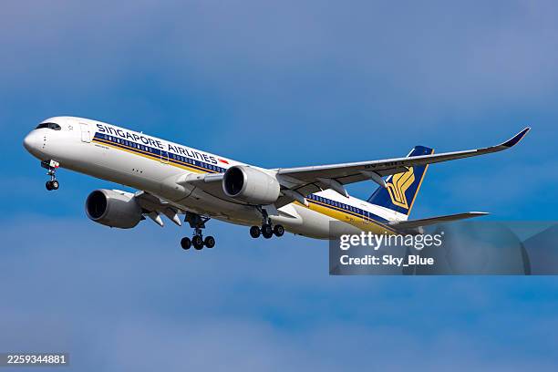 164 Singapore Airlines A350 Stock Photos, High-Res Pictures, and