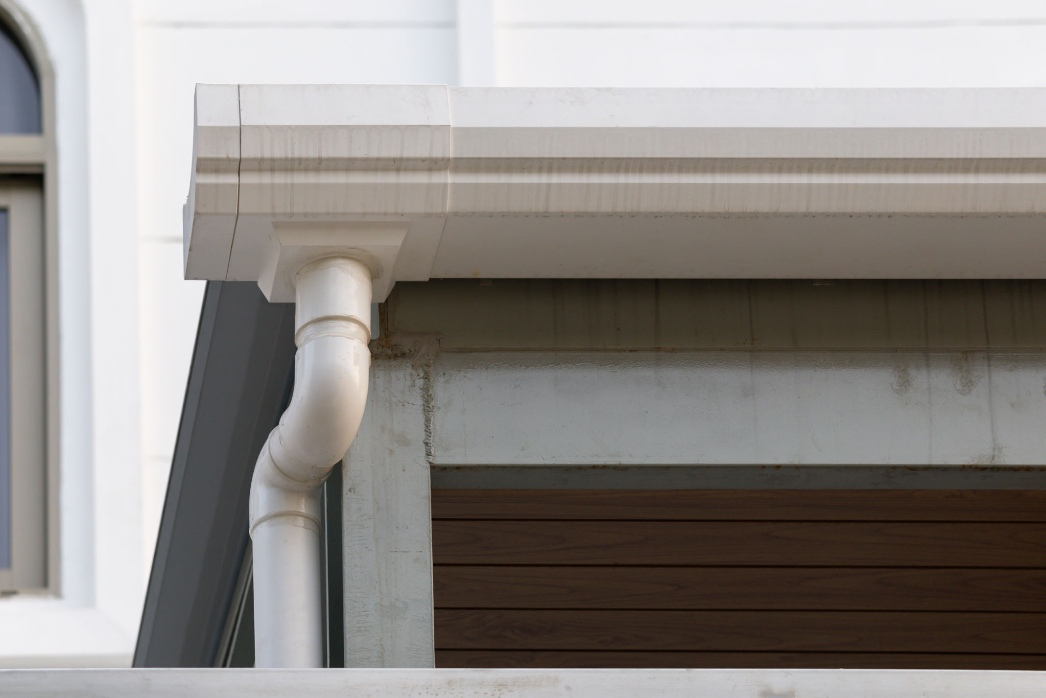 roof drainage system