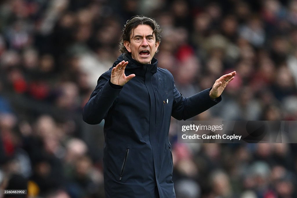 Manchester United v Tottenham Hotspur - Premier League