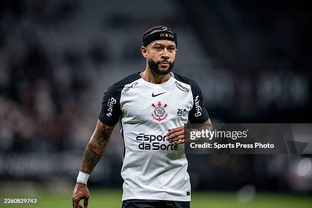 Memphis Depay of Corinthians looks on during a Brasileirao 2026 match between Corinthians and Bragantino at Neo Quimica Arena on February 12, 2026 in...