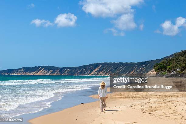 rainbow beach, queensland, australia - sunshine coast australia stock pictures, royalty-free photos & images