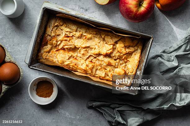 homemade apple invisible custard cake with cinnamon - cookie crumble stock pictures, royalty-free photos & images