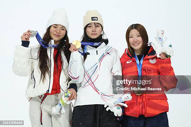 Gold medalist Gaon Choi of Team Republic of Korea, Silver medalist Chloe Kim of Team United States and Bronze medalist Mitsuki Ono of Team Japan pose...