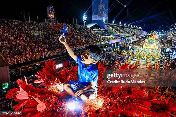 Aolas Rashaka Members of Academicos de Niteroi perform during 2026 Carnival parades ...