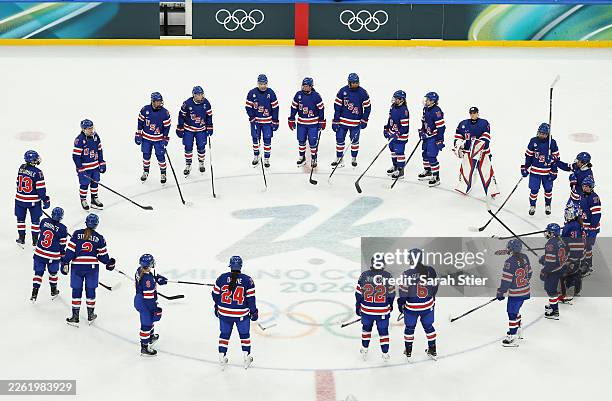 Players of Team United States huddle after the team's 5-0 victory in the Women's Playoffs Semifinal match between United States and Sweden on Day 10...